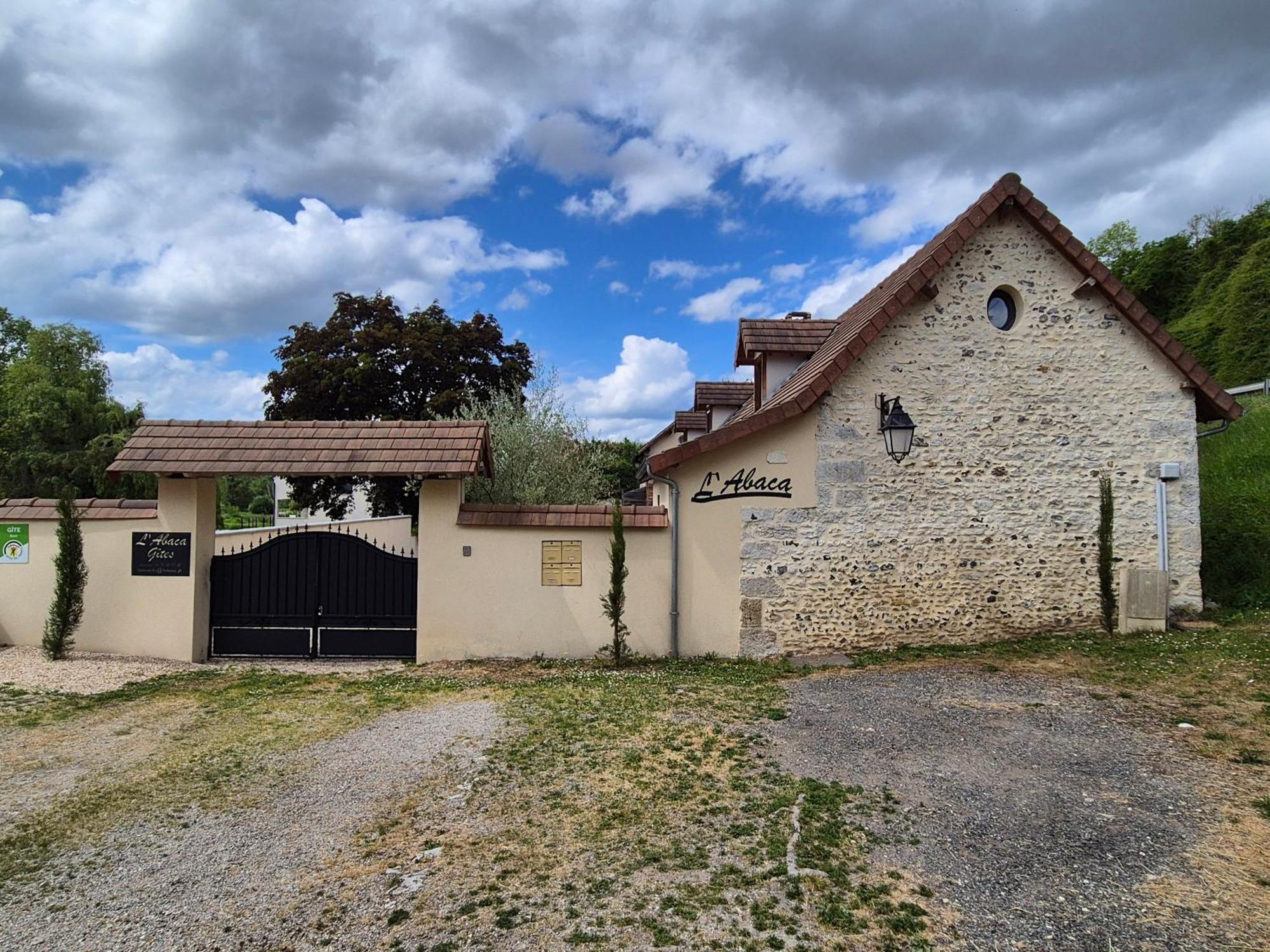 L'Abaca 21 Lägenhet Sainte-Genevieve-les-Gasny Exteriör bild